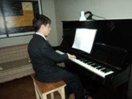 Luís Gustavo Dellagracia Pianista